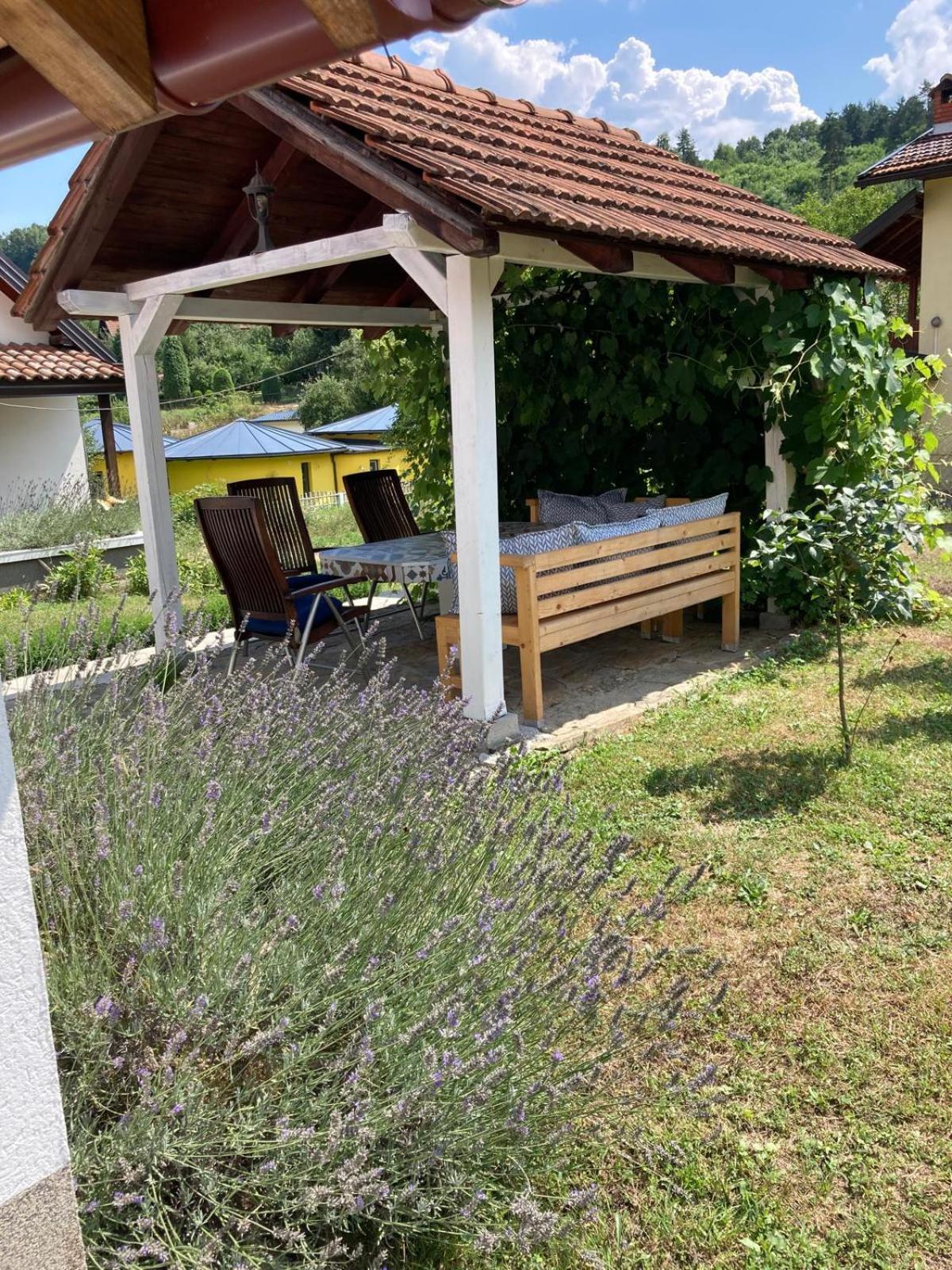 Holiday Home Tunnel Ravne Visoko Exterior photo